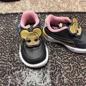 Baby shoes